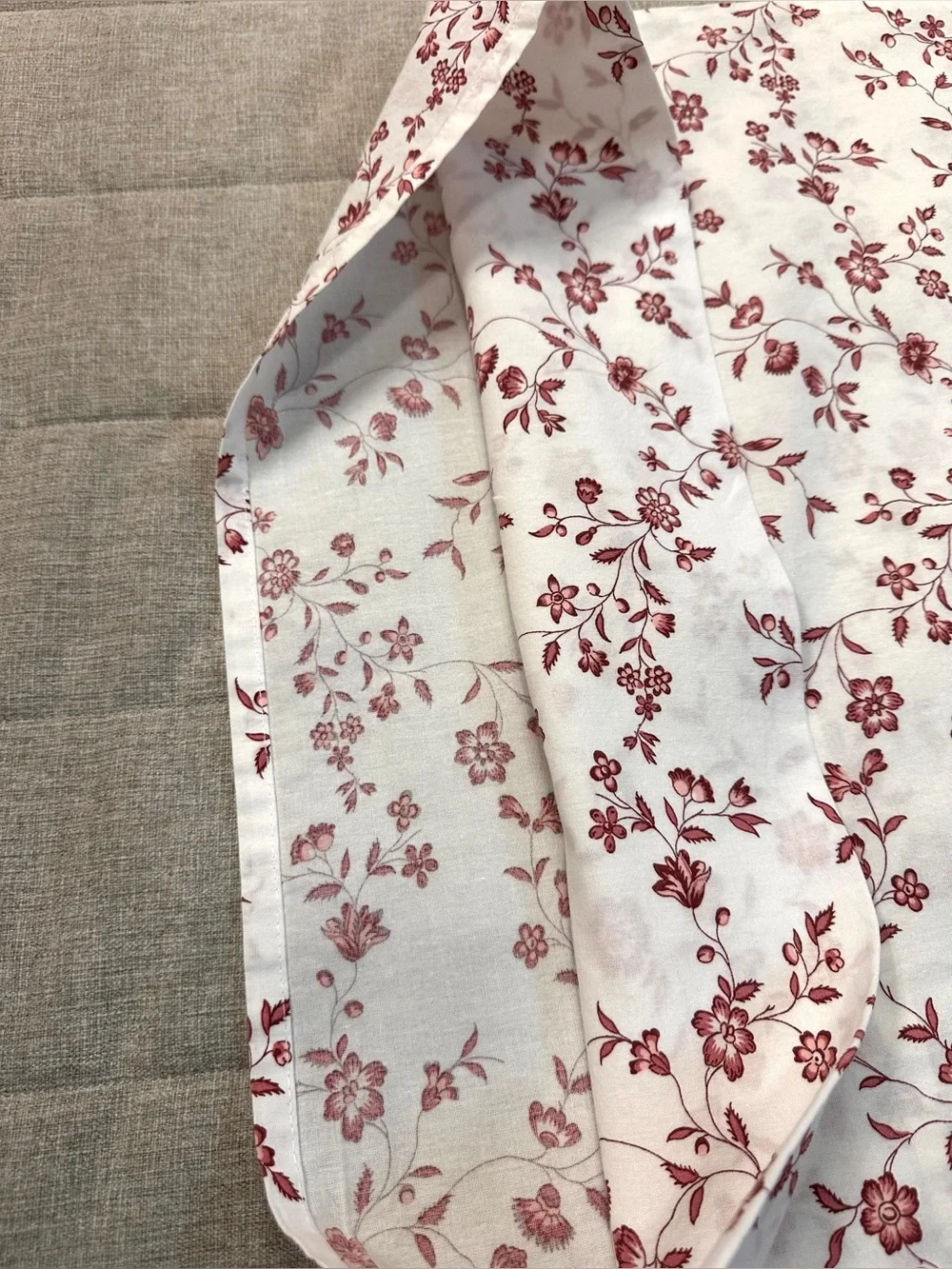 IKEA HASSLEKLOCKA Queen Duvet Cover 2 Pillowcases Set Red White Floral Cotton
